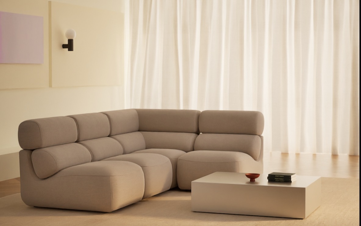 How Custom Furniture Enhances Commercial Spaces