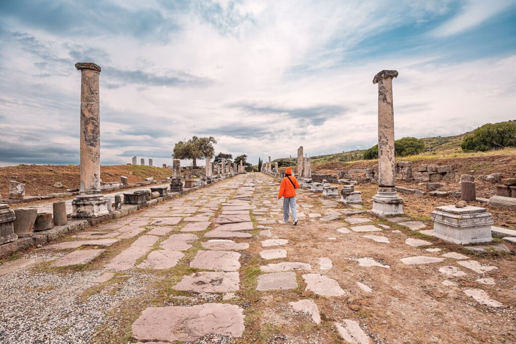 How Cesta Roman Supported the Roman Empire